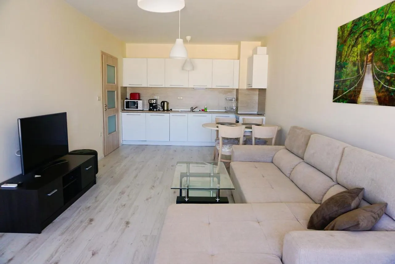 Апартаменти Варна Саут на плажа - Varna South Apartments on the beach