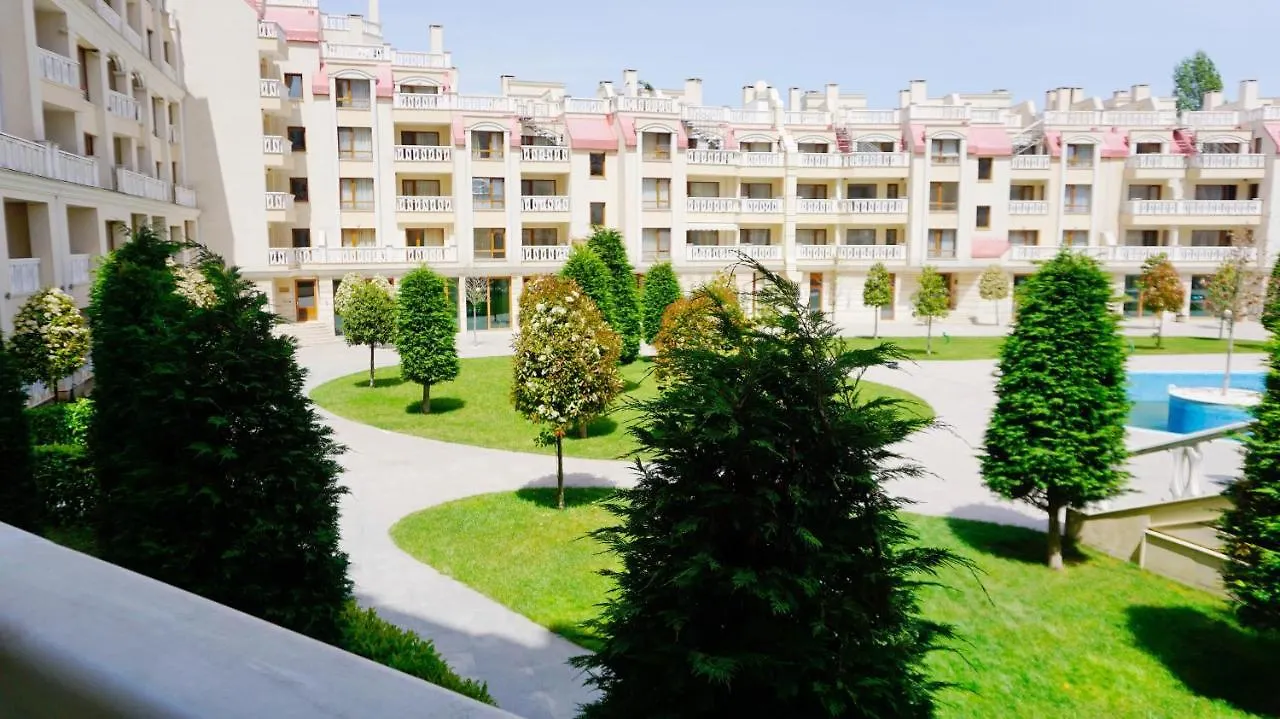 Апартаменти Варна Саут на плажа - Varna South Apartments on the beach